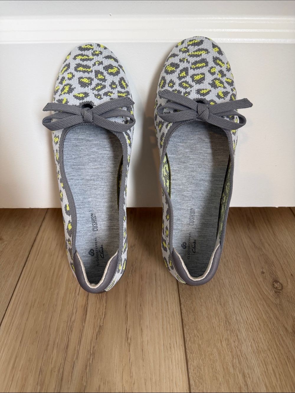 NWT Clarks Gray and Yellow Leopard-Print Women's Ballet Flats